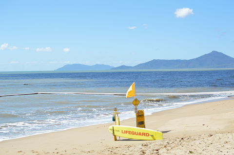 Cairns Beach Resort - Redcliffe Tourism 4