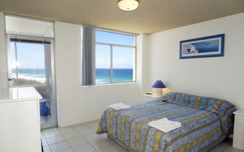 Suntower Apartments - Redcliffe Tourism 2
