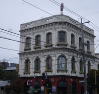 Maori Chief Hotel - Redcliffe Tourism