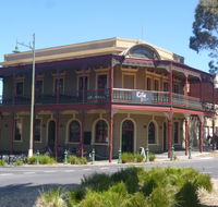 Rifle Brigade Hotel - Redcliffe Tourism