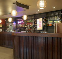 Hawthorn Hotel - Redcliffe Tourism