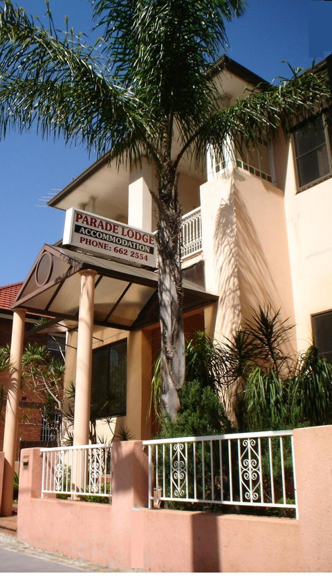 Parade Lodge - Redcliffe Tourism 0