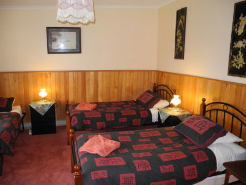 Happydays Accommodation Motor Inn - Redcliffe Tourism 2