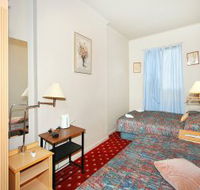 AUSSIE LODGE  - Redcliffe Tourism