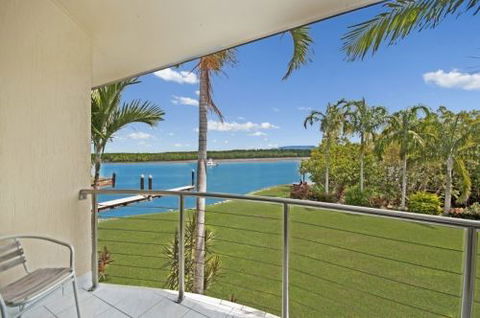 Hinchinbrook Marine Cove Motel - Redcliffe Tourism 3
