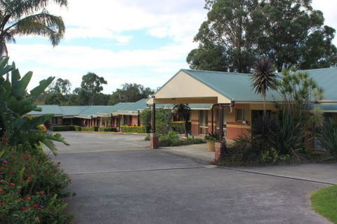 Catalina Motel Lake Macquarie - Redcliffe Tourism 0