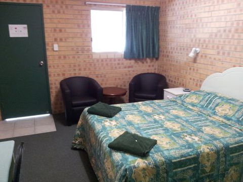 Tiaro Motor Inn - Redcliffe Tourism 5
