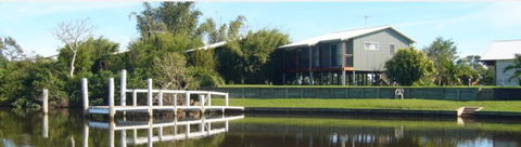 Coast And Country Cabins - Redcliffe Tourism 0