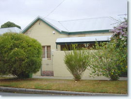 Arden House - Redcliffe Tourism 0