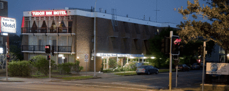 Tudor Inn Motel - Redcliffe Tourism