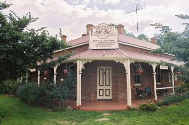The Carrington Of Bungendore - Redcliffe Tourism 4