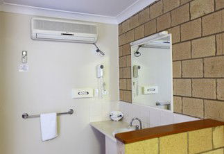 Jacaranda Country Motel - Redcliffe Tourism 3