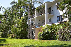 Clifton Sands Apartments - Redcliffe Tourism 0