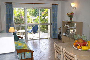 Clifton Sands Apartments - Redcliffe Tourism 3