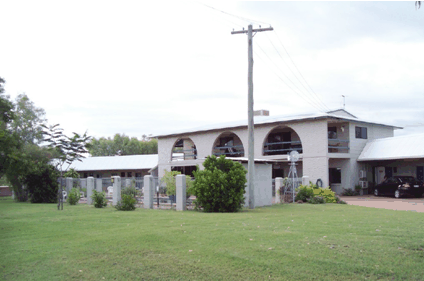 Latara Resort Motel - Redcliffe Tourism