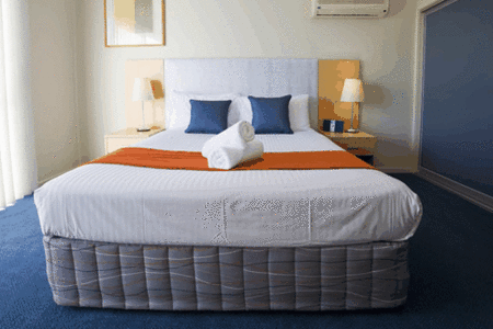 Corrigans Cove Apartments - Redcliffe Tourism 2