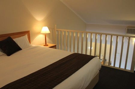 Harbour Sails Motor Inn - Redcliffe Tourism 2
