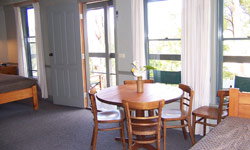 Great Ocean Road Cottages - Redcliffe Tourism 3