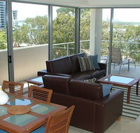 Space Holiday Apartments - Redcliffe Tourism