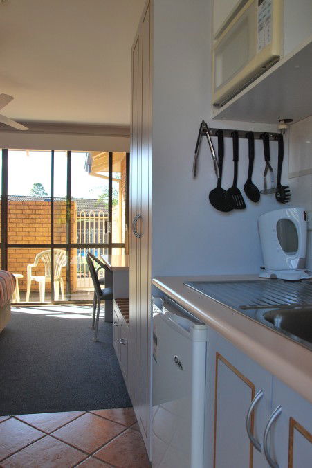Port O'Call Motel - Redcliffe Tourism 3