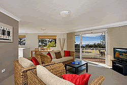 Le Beach Apartments - Redcliffe Tourism 3