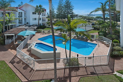 Le Beach Apartments - Redcliffe Tourism 4