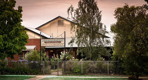 Millies Guesthouse & Serviced Apartments - Redcliffe Tourism 0