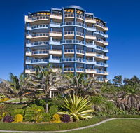 Beaches International - Redcliffe Tourism
