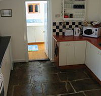 Kelleher's Cottage - Redcliffe Tourism