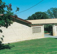 Cowra Apartments - Redcliffe Tourism