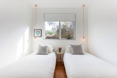 Amour Eva Retreats  - Redcliffe Tourism 9