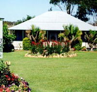 Clovely Cottage - Redcliffe Tourism
