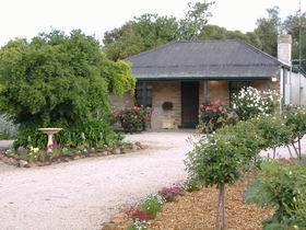Annabelle's Cottage - Redcliffe Tourism 0