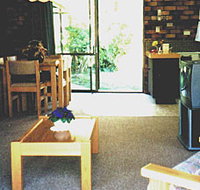 Falls Forest Retreat - Redcliffe Tourism