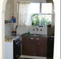 Nazaaray Coastal Cottage - Redcliffe Tourism