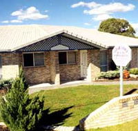 Cedar Lodge - Redcliffe Tourism