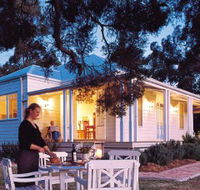 Lillians On Lovedale - Redcliffe Tourism