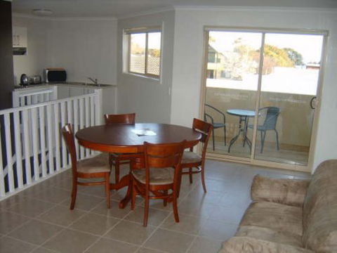 Inverloch Cabins - Redcliffe Tourism 0