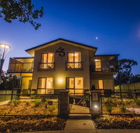 One of a Kind Apartments - Redcliffe Tourism