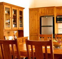 Cottages On Lovedale - Redcliffe Tourism
