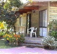 Lazy Acre Log Cabins - Redcliffe Tourism