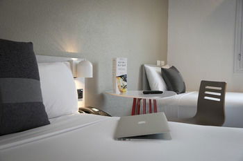 Ibis Sydney Airport - Redcliffe Tourism 13