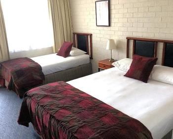 Pigeon House Motor Inn - Redcliffe Tourism 31