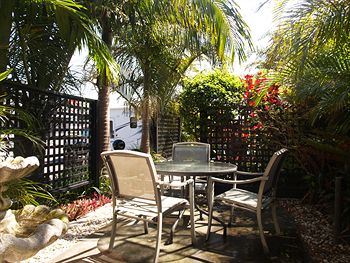 Pigeon House Motor Inn - Redcliffe Tourism 4