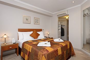 Ringwood Royale - Redcliffe Tourism 1