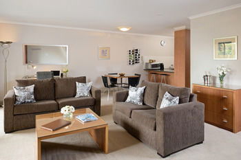 Ringwood Royale - Redcliffe Tourism 7