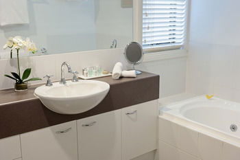 Ringwood Royale - Redcliffe Tourism 10