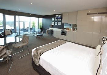 Mantra Bell City - Redcliffe Tourism 11