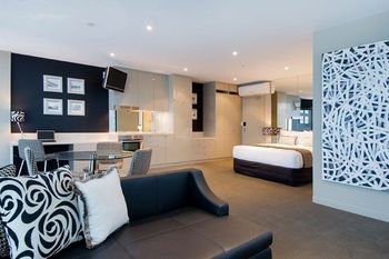 Mantra Bell City - Redcliffe Tourism 15