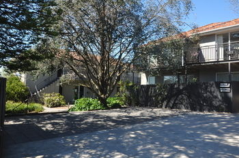 Buckingham International Serviced Apartments - Redcliffe Tourism 1